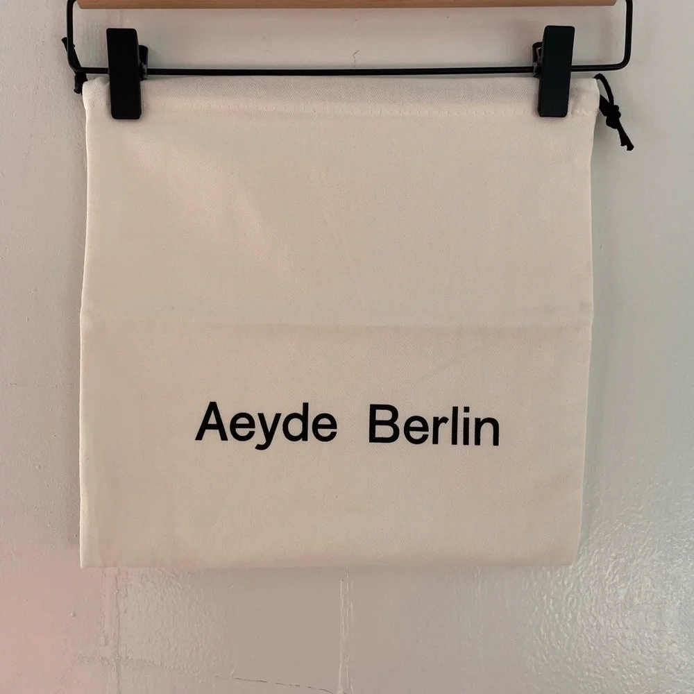 Aeyde Cream Dust Bag